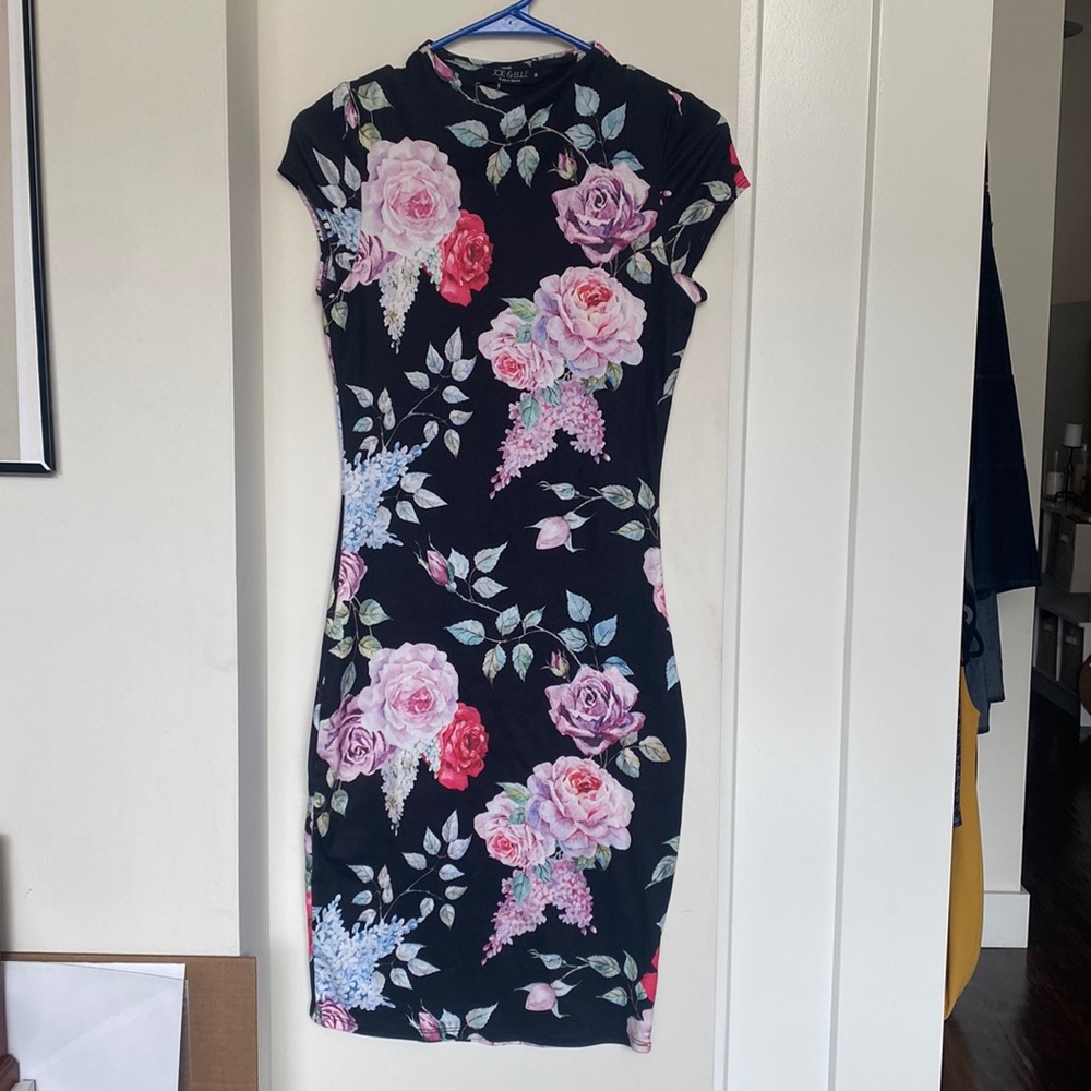 Joe and Elle body hugging black dress size M